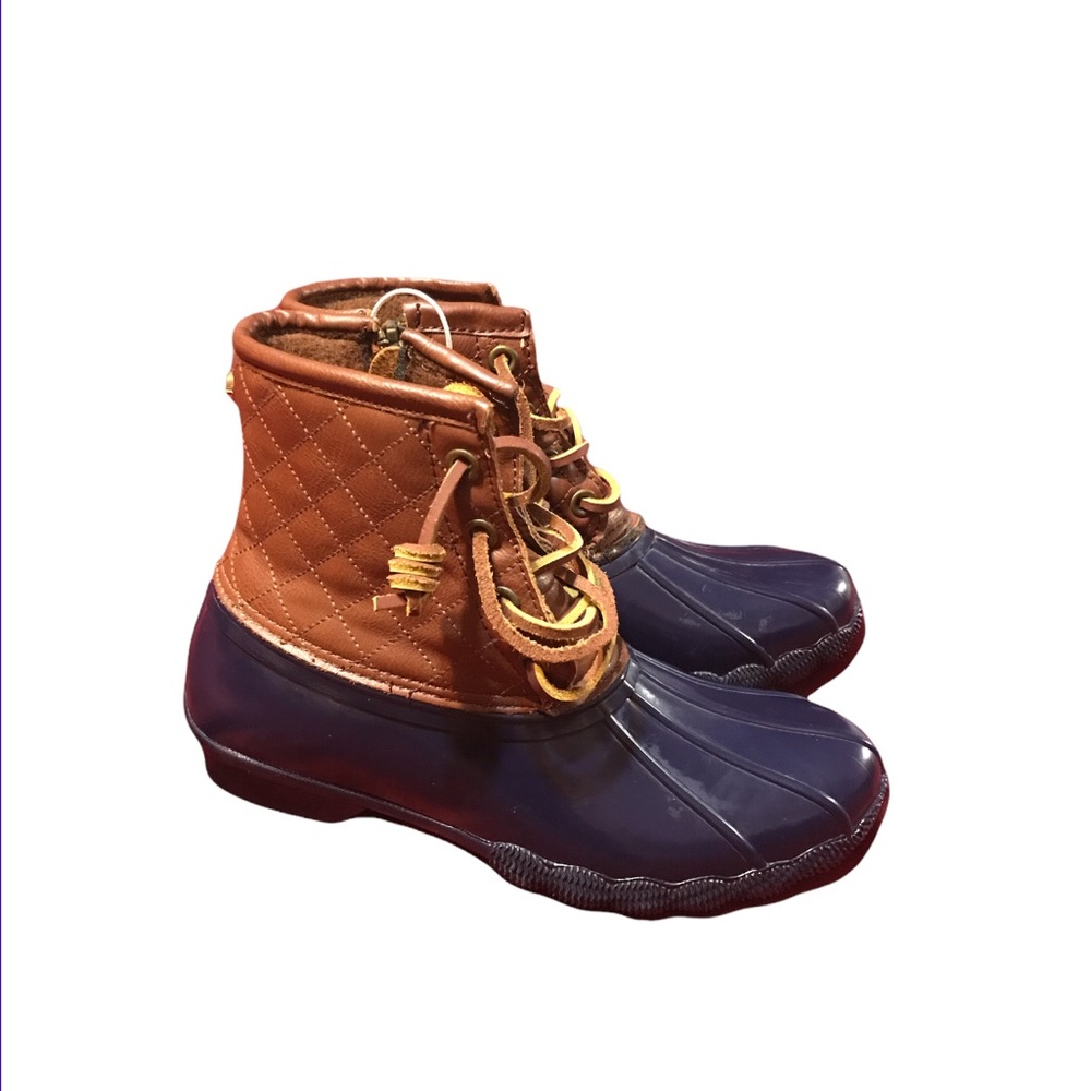 Steve Madden Tillis Rainbbots